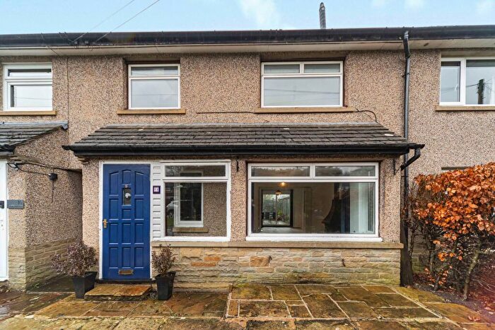 3 Bedroom Terraced House For Sale In Aynholme Close, Addingham, Ilkley, LS29