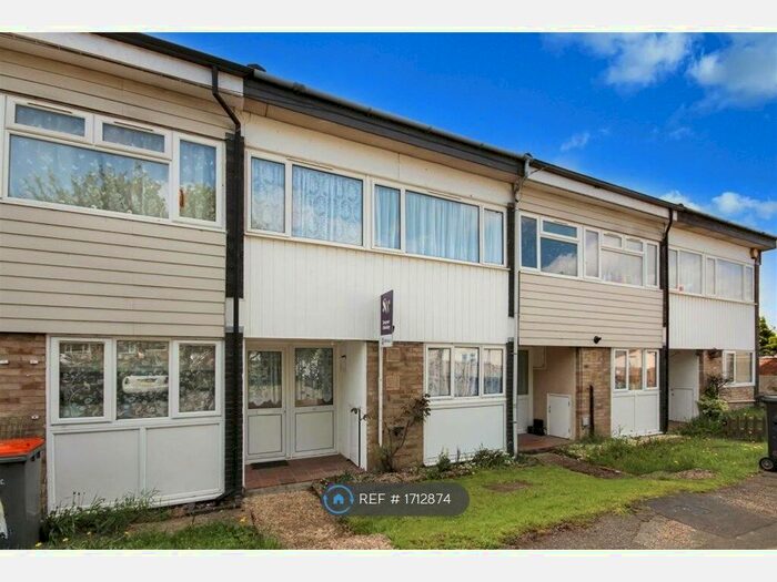 3 Bedroom Terraced House To Rent In St. Lawrence Walk, Wymington, Rushden, NN10