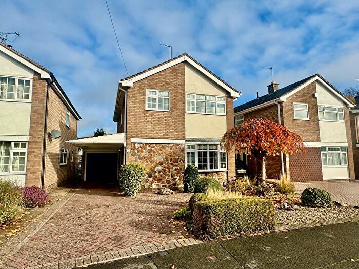 4 Bedroom Detached House For Sale In Cymbeline Way, Woodlands, Rugby, CV22