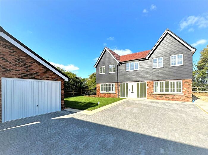 4 Bedroom Detached House For Sale In Mead Field Drive, Great Hallingbury, CM22