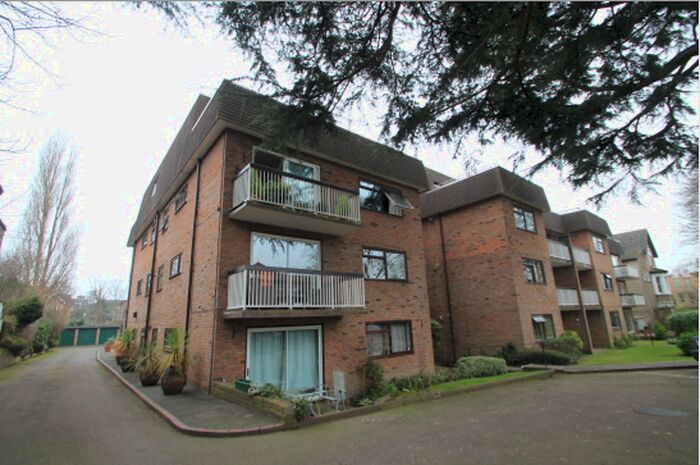 2 Bedroom Apartment To Rent In Copperfields, The Avenue, BR3