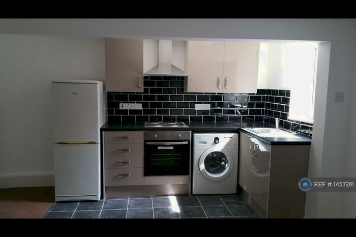 Studio To Rent In Burley, Leeds, LS4