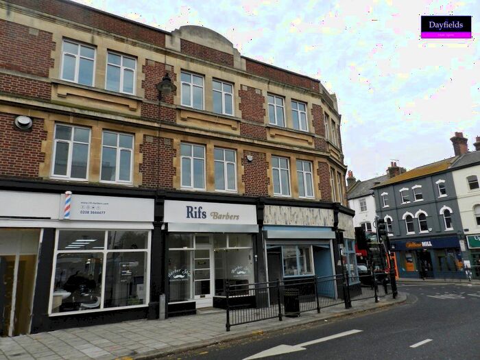 1 Bedroom Flat To Rent In St Onge Parade, Enfield, Enfield, EN1