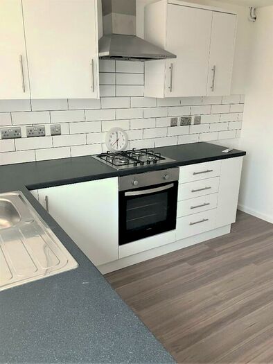 4 Bedroom End Of Terrace House To Rent In Alice Street, Cardiff(City), CF10