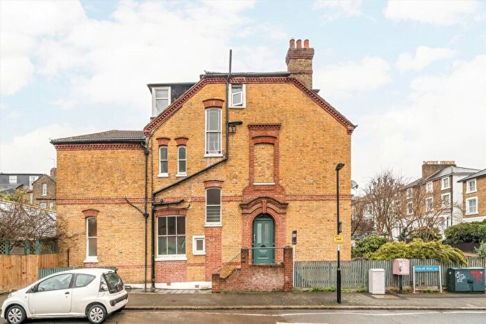 2 Bedroom Flat For Sale In Devonshire Road, Forest Hill, SE23