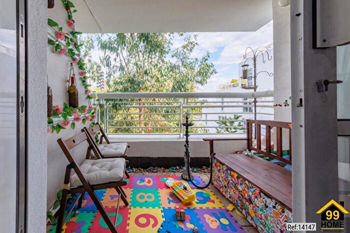 2 Bedroom Flat To Rent In Barrier Point Road, London, E16