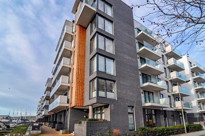 1 Bedroom Apartment To Rent In Invicta, Millennium Promenade, Bristol, BS1