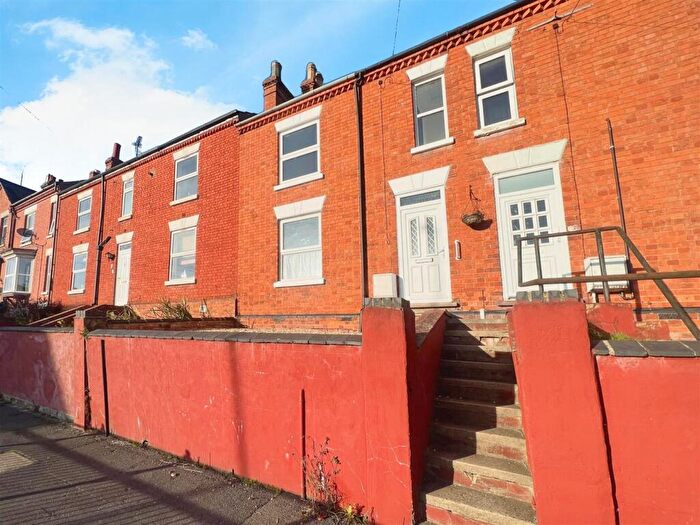 2 Bedroom Terraced House To Rent In High Street South, Rushden, NN10