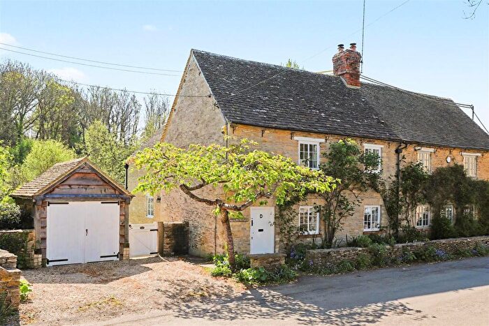 3 Bedroom Semi-Detached House For Sale In Bridge Street, Shilton, Nr Burford, OX18