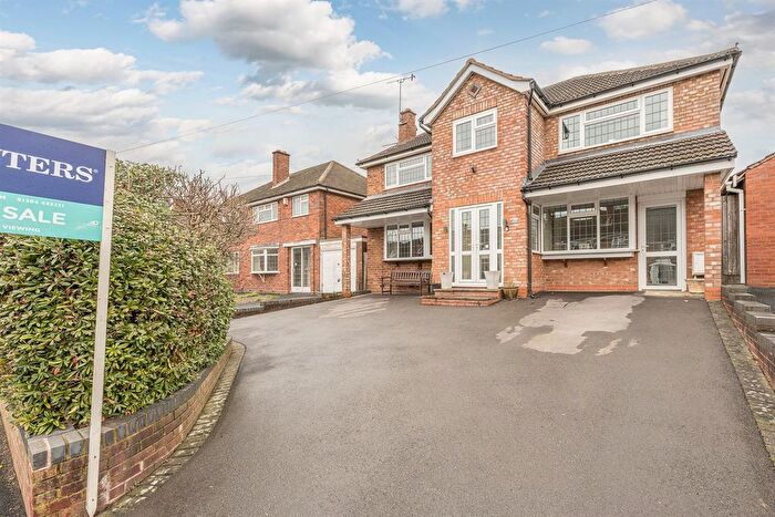 4 Bedroom Detached House For Sale In Rosemary Road, Halesowen, B63