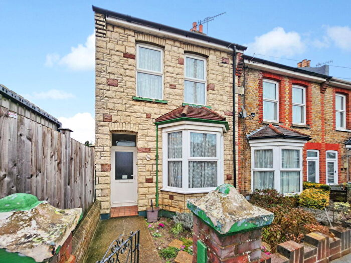 2 Bedroom End Of Terrace House For Sale In Winstanley Crescent, Ramsgate, CT11