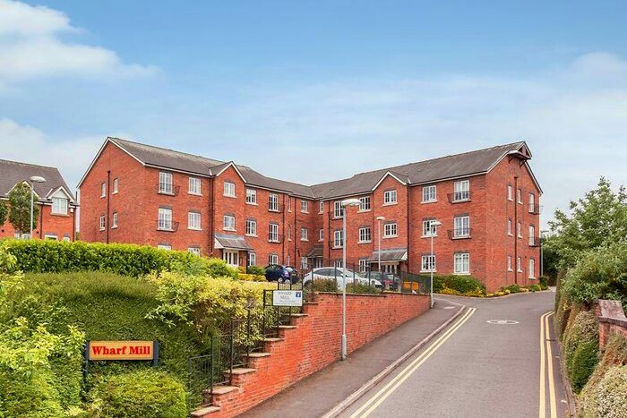 2 Bedroom Apartment To Rent In Canal Road, Congleton, CW12