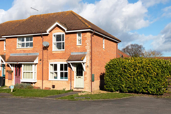 2 Bedroom End Of Terrace House To Rent In Dulas Close, Didcot, Oxfordshire, OX11