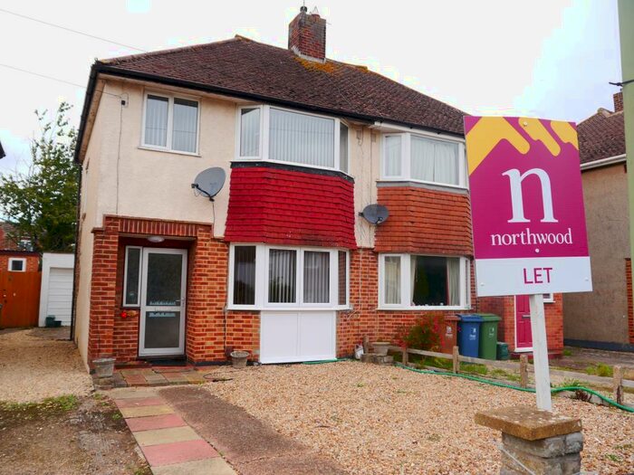 3 Bedroom Semi-Detached House To Rent In Herschel Crescent, Littlemore, Oxford, OX4