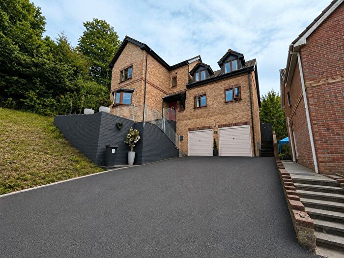 4 Bedroom Detached House For Sale In Cae Canol, Baglan, SA12