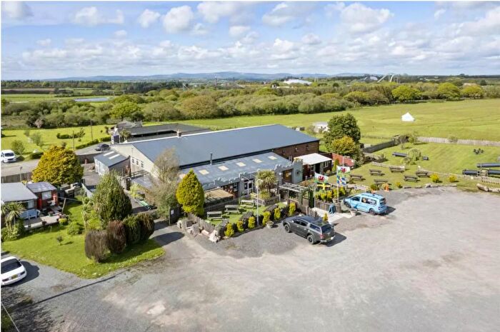 4 Bedroom Hospitality For Sale In The Snooty Fox Inn, Martletwy, Narberth, SA67