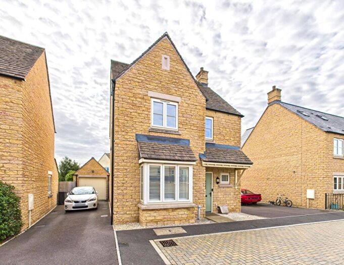 3 Bedroom Detached House For Sale In Heron Close, Bourton-on-the-Water, GL54