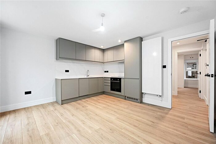 1 Bedroom Flat To Rent In Westbourne Grove, London, W2