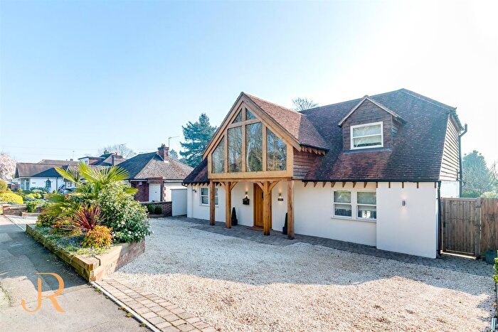 4 Bedroom Detached House For Sale In Allard Way, Broxbourne, EN10