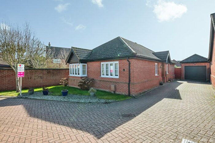 3 Bedroom Detached Bungalow For Sale In Goulder Drive, Aylsham, Norwich, NR11