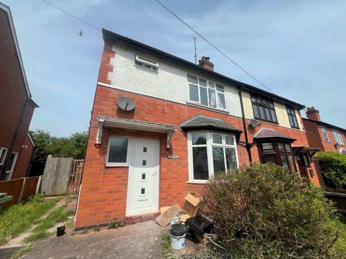 3 Bedroom House To Rent In Easemore Road, Redditch, B98