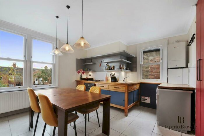 2 Bedroom Apartment To Rent In Radcliffe Avenue, NW10