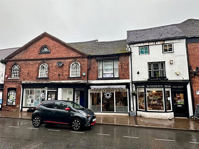 1 Bedroom Flat To Rent In - Church Street, Newent, GL18