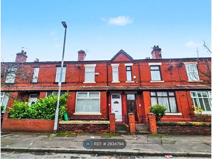 3 Bedroom Terraced House To Rent In Worsley Avenue, Manchester, M40