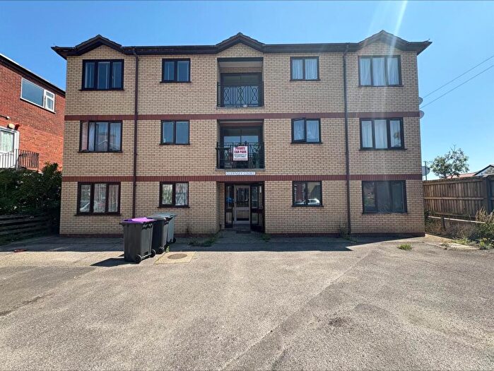 1 Bedroom Flat For Sale In Guernsey Court, Robin Hood Road, Skegness, PE25