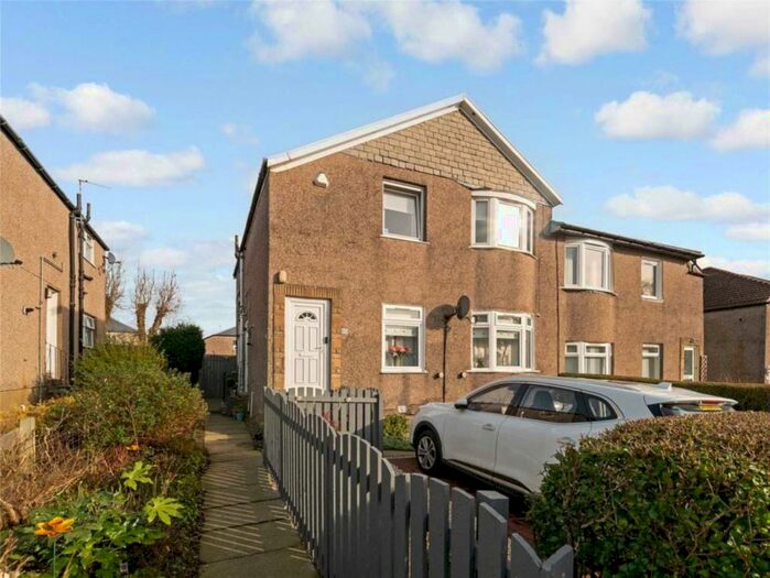 3 Bedroom Flat To Rent In Ashcroft Drive, Croftfoot, G44