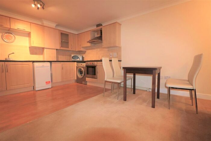 1 Bedroom Flat To Rent In Argent Court, Argent Street, Grays RM17