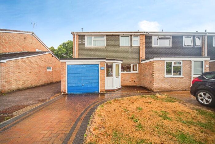 3 Bedroom End Of Terrace House For Sale In Bodycoats Road, Chandler's Ford, Eastleigh, Hampshire, SO53