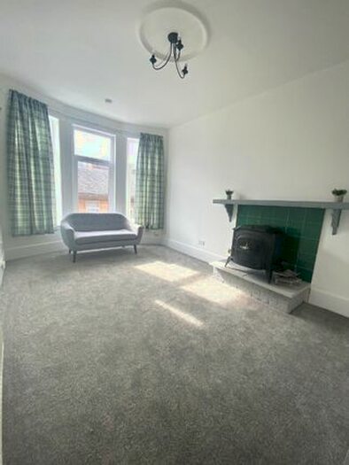 1 Bedroom Flat To Rent In Bank Street, Greenock, Inverclyde, PA15