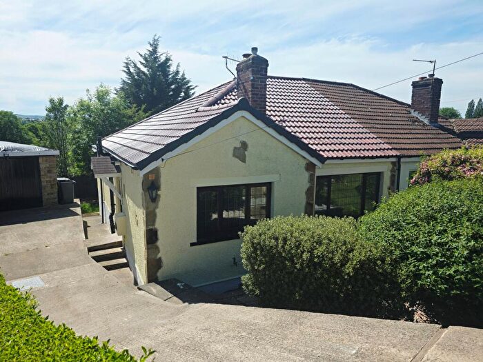 3 Bedroom Bungalow For Sale In Queens Rise, Bradford, West Yorkshire, BD2