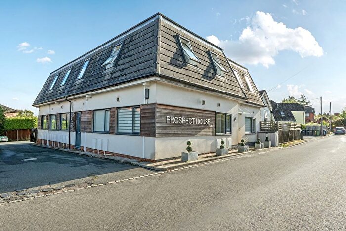 1 Bedroom Flat For Sale In Bethel Lane, Farnham, Surrey, GU9