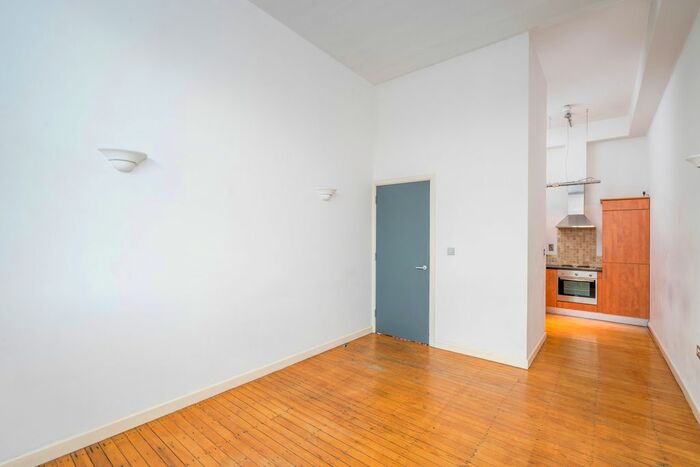 1 Bedroom Flat To Rent In Somerford Grove, London, N16