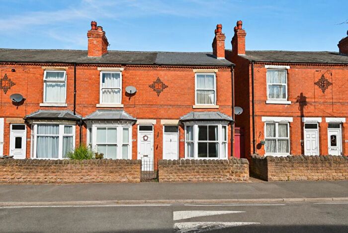 2 Bedroom End Of Terrace House For Sale In Logan Street, Nottingham, NG6