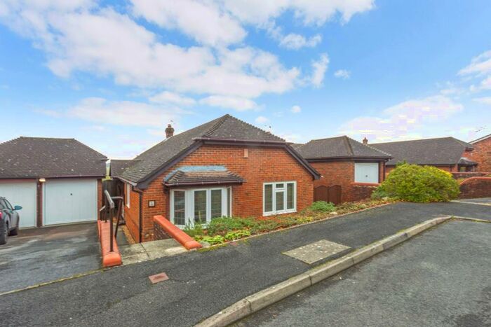 3 Bedroom Detached House To Rent In Lynn Way Kings Worthy, SO23