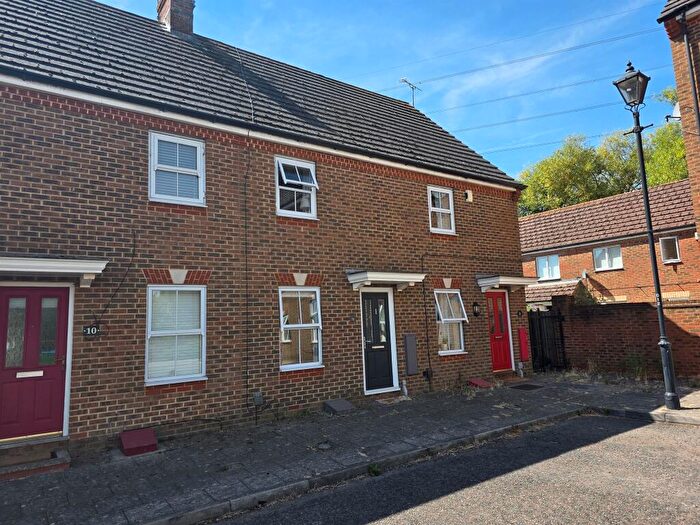 2 Bedroom Terraced House For Sale In Keen Close, Aylesbury, HP19