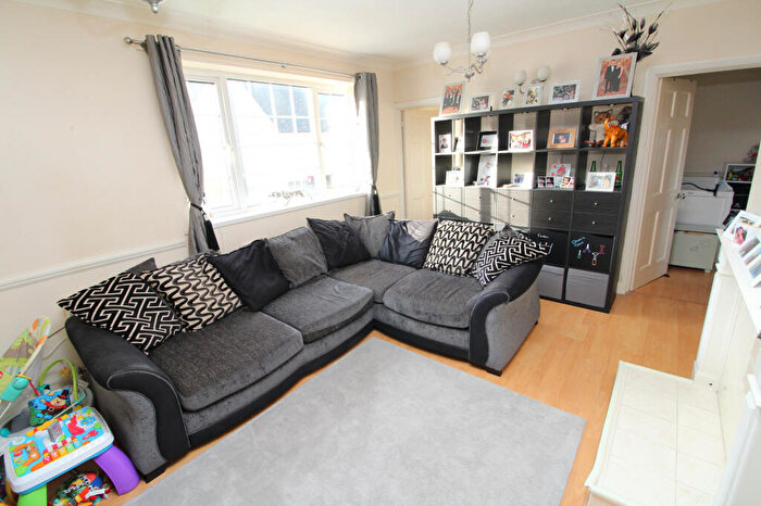 2 Bedroom Flat To Rent In Granby Road, Eltham, SE9