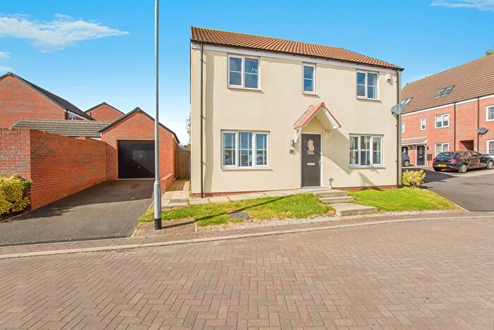 4 Bedroom Detached House For Sale In Whitney Drive, Yaxley, Peterborough, PE7