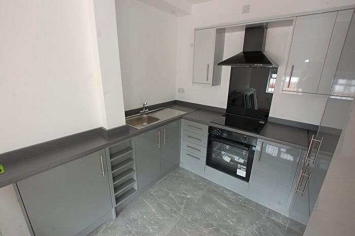 1 Bedroom Flat To Rent In Leech Street, Stalybridge, Greater Manchester, SK15