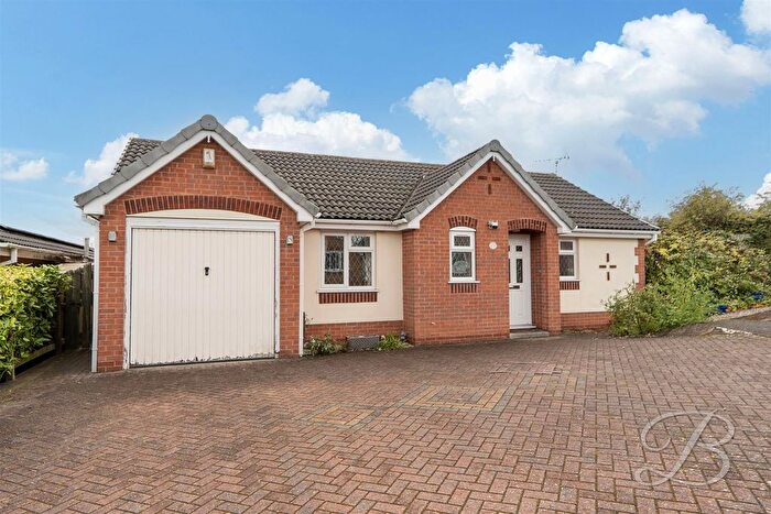 3 Bedroom Detached Bungalow For Sale In Newbarn Close, Shirebrook, Mansfield, NG20