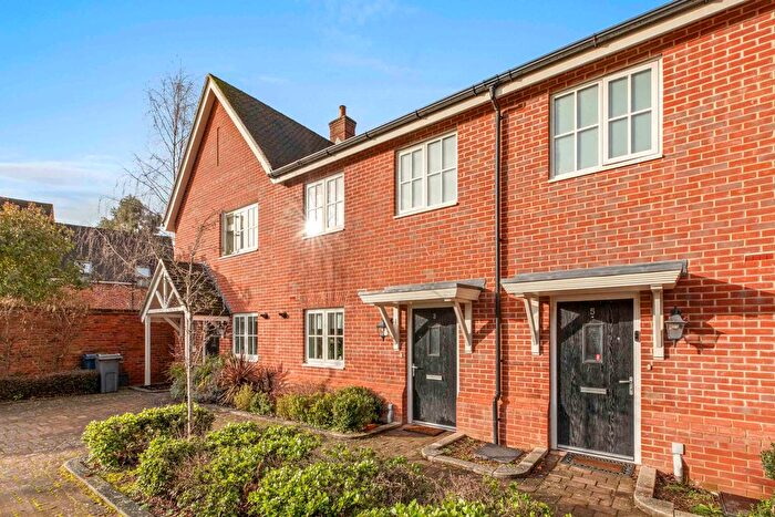 3 Bedroom Terraced House For Sale In Brayfield Close, Little Chalfont, HP8