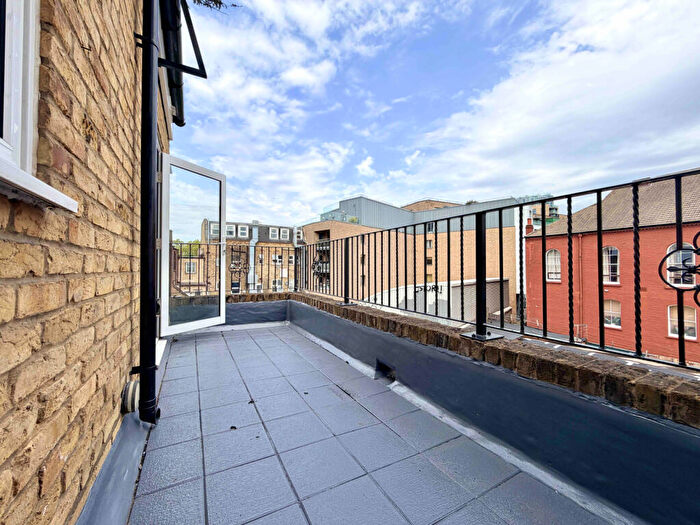 1 Bedroom Apartment To Rent In Dalston Lane, By Dalston Junction, E8