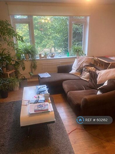2 Bedroom Flat To Rent In Pleasaunce Court, London, SE9