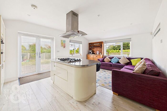 4 Bedroom Detached House For Sale In Green Lane East, Rackheath, Norwich, NR13