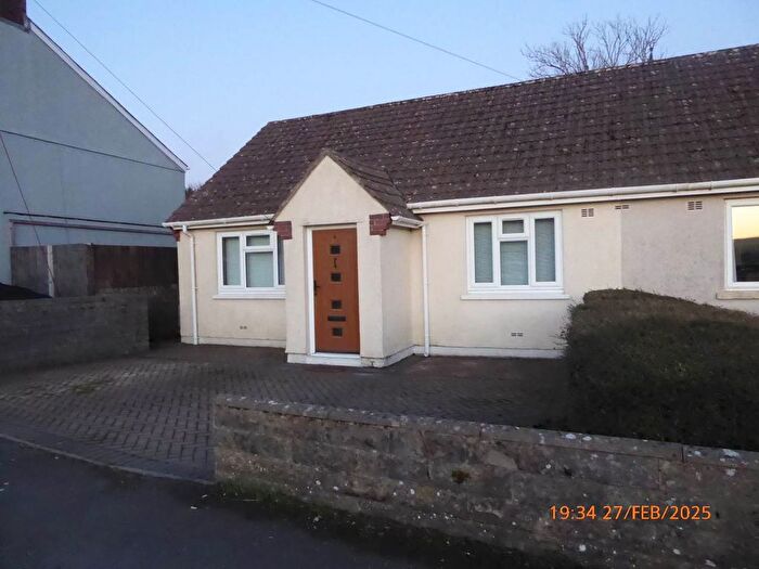 2 Bedroom Semi-Detached Bungalow To Rent In Bridge Street, St. Clears, Carmarthen, SA33
