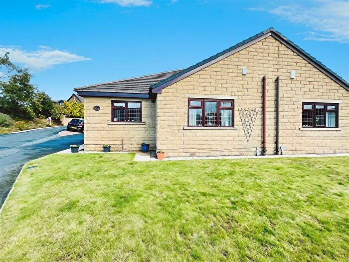 2 Bedroom Semi Detached Bungalow For Sale In Kentmere, Bradford, BD2