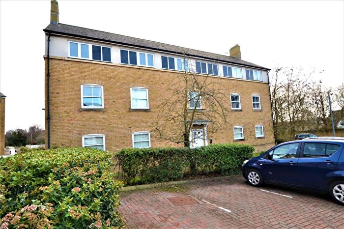 2 Bedroom Apartment To Rent In Holden Close, CM7